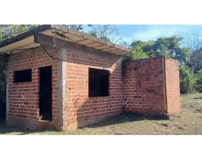 Terreno en venta en Encarnación, Itapúa 3