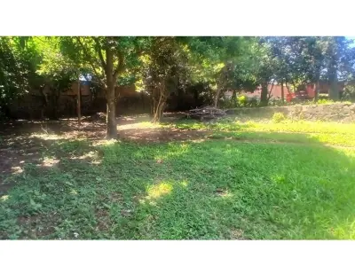 Terreno en venta en Encarnación, Itapúa 4