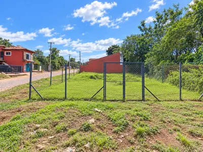Terreno à venda em esquina no Acosta Ñu, San Antonio 3