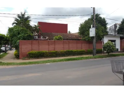 Corner lot for sale in Herrera, Asunción 4