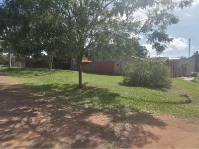 Terreno à venda em esquina no Barrio San Carlos - Ñemby 3