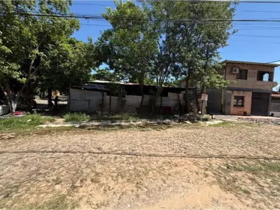 Terreno à venda em esquina, bairro San Vicente 3