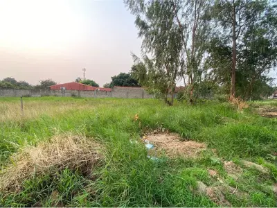 Terreno à venda em esquina em Isla Aveiro, Limpio 4