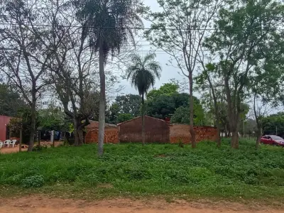 Terreno à venda em esquina em Itauguá, Central 3