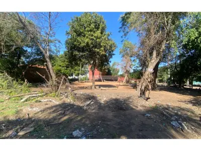 Land for sale on corner in Lambaré, Central 3