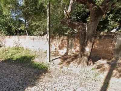 Land for sale on a corner in Loma Pytá, Asunción 3