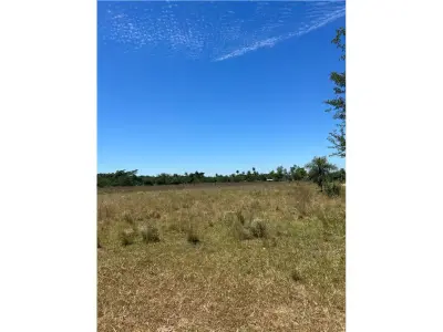 Terreno en venta en esquina en Pirayú, Paraguarí 2