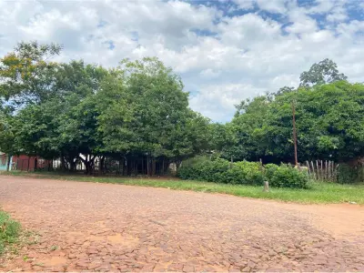 Terreno de esquina à venda em San Lorenzo Reducto 3