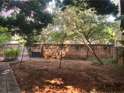 Terreno à venda em esquina em Tembetary, Assunção 2
