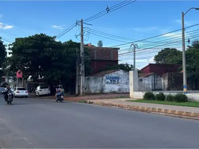 Terreno à venda em esquina no Tercer Barrio, Luque 3