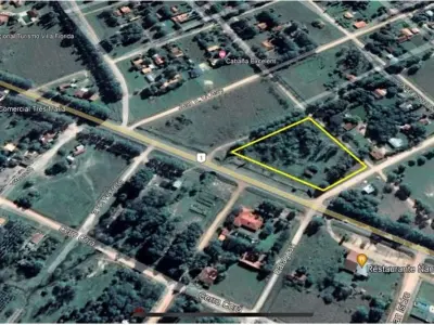 Terreno en venta en esquina sobre ruta en Villa Florida 3