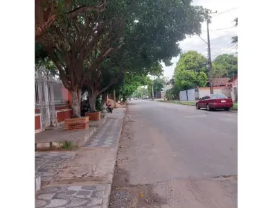 Terreno à venda em Fernando de la Mora, 372 m² 2