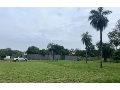 Terreno à venda em Itauguá, Central 3
