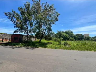 Terreno à venda em Itauguá, Central 4