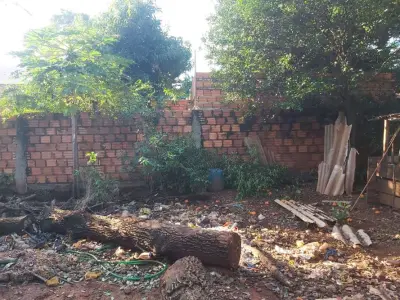 Terreno à venda em Julián Augusto Saldívar, Central 3