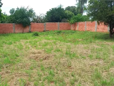 Terreno à venda em Julián Augusto Saldivar, Central 4