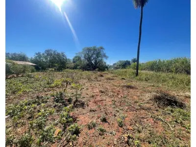 Terreno à venda em Julián Augusto Saldivar 4