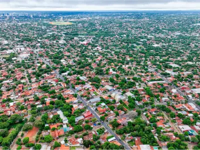 Terreno à venda em Lambaré, bairro Pilar 4
