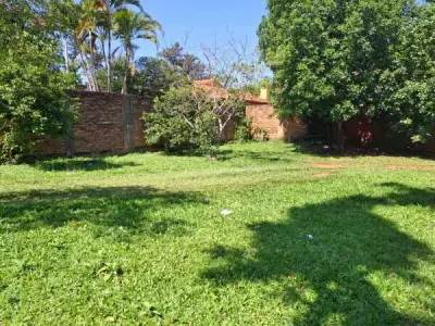 Terreno en venta en Laurelty, Luque 3