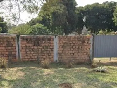 Terreno à venda em Laurelty, Luque 3