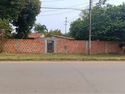 Terreno à venda em Laurelty, Luque 2
