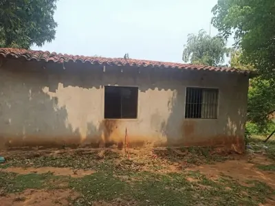Terreno à venda em Laurelty, Luque 3