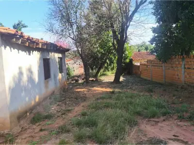 Terreno à venda em Laurelty, Luque 5
