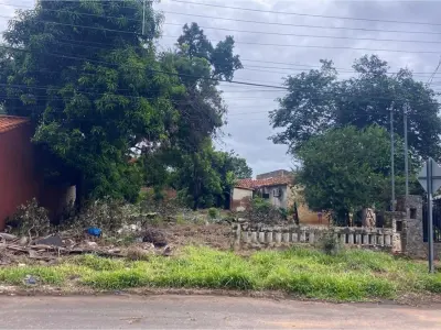 Terreno en venta en Laurelty, Luque 4
