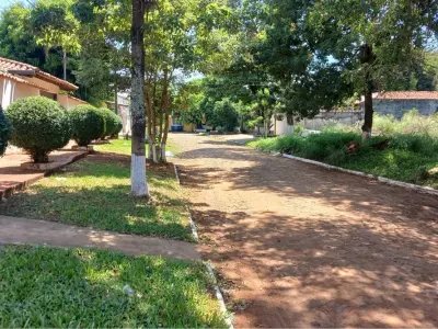 Terreno à venda em Laurelty, Luque, 360 m² 4