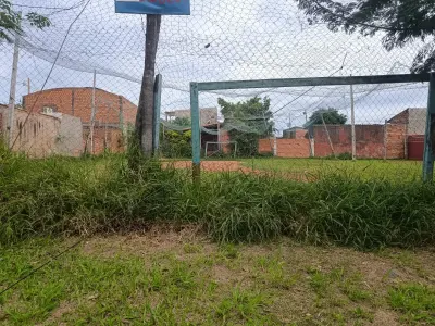Terreno en venta en Laurelty, Luque - 384 m² 3