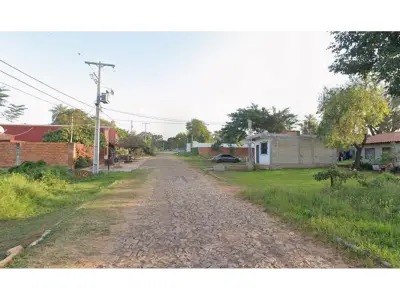 Terreno à venda em Limpio, bairro Cuatro Vientos 4