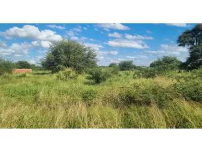 Terreno en venta en Loma Plata, Boquerón 4