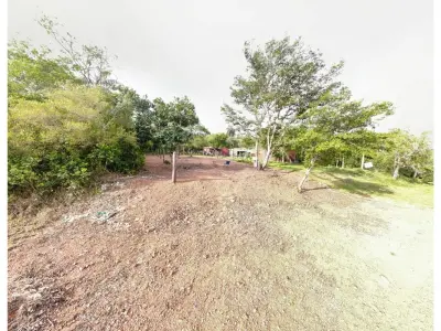 Terreno en venta en Loma Yukyry, Luque 3