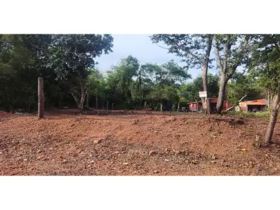 Terreno en venta en Loma Yukyry, Luque 5