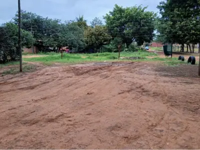 Terreno à venda em Luque, Central 4