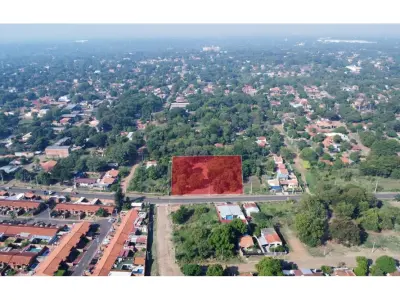 Terreno à venda em Maramburé, Luque 4