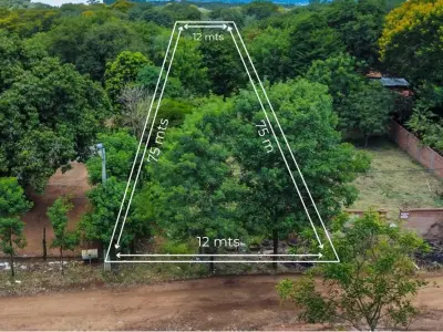 Terreno à venda em Mariano Roque Alonso com saída para 2 ruas 2