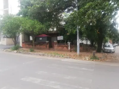 Terreno en venta en Mariscal López, Asunción 2
