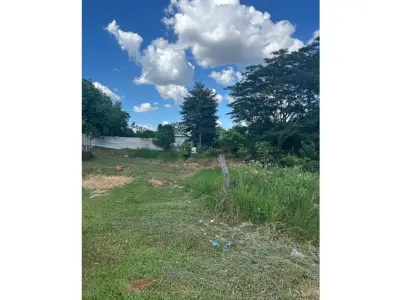 Terreno à venda em Ñemby, bairro Caaguazú 5