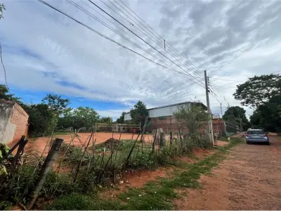 Terreno à venda em Ñemby, bairro Cañadita 4