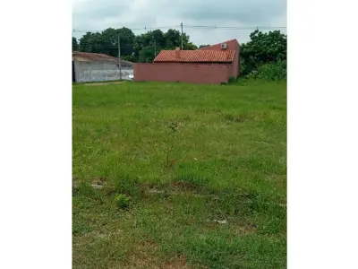 Terreno en venta en Ñemby, barrio Mbocayaty 4