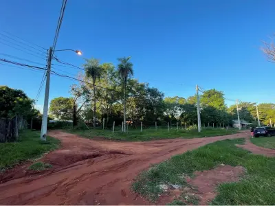 Terreno à venda em Ñemby, Central 4