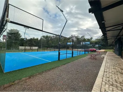 Terreno à venda em Paraguarí com quadras de paddle 2