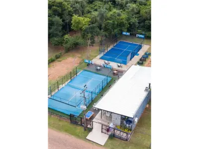 Terreno à venda em Paraguarí com quadras de paddle 3