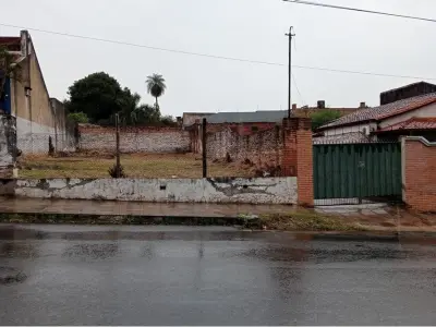 Terreno en venta en Pettirossi, Asunción 3