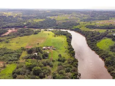 Terreno en venta en Presidente Franco, Alto Paraná 3