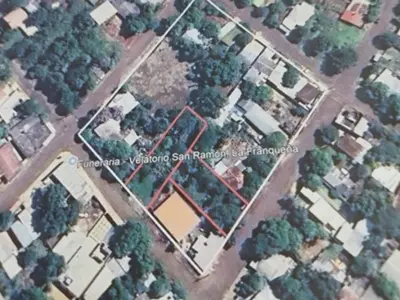 Terreno en venta en Presidente Franco, Alto Paraná 3