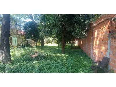 Terreno à venda em San Antonio, bairro Acosta Ñu 4