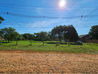 Terreno à venda em San Lorenzo, região do Shopping Pinedo 3