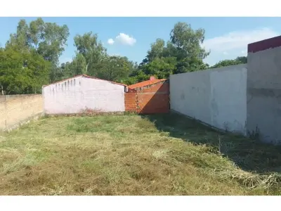 Terreno à venda em Santa Lucía, Limpio 2